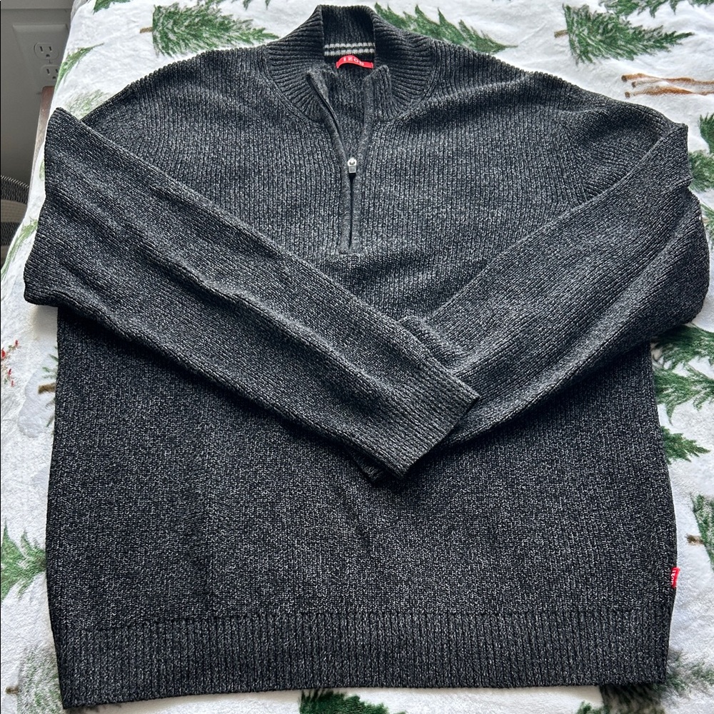 Men's XL dark gray and black blend warm cotton quarter zip Sweater
